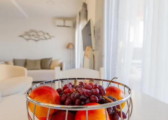 Charisma Front * Kolymbia